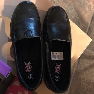 Black flats. Memory Foam. Size 6M. Never worn.